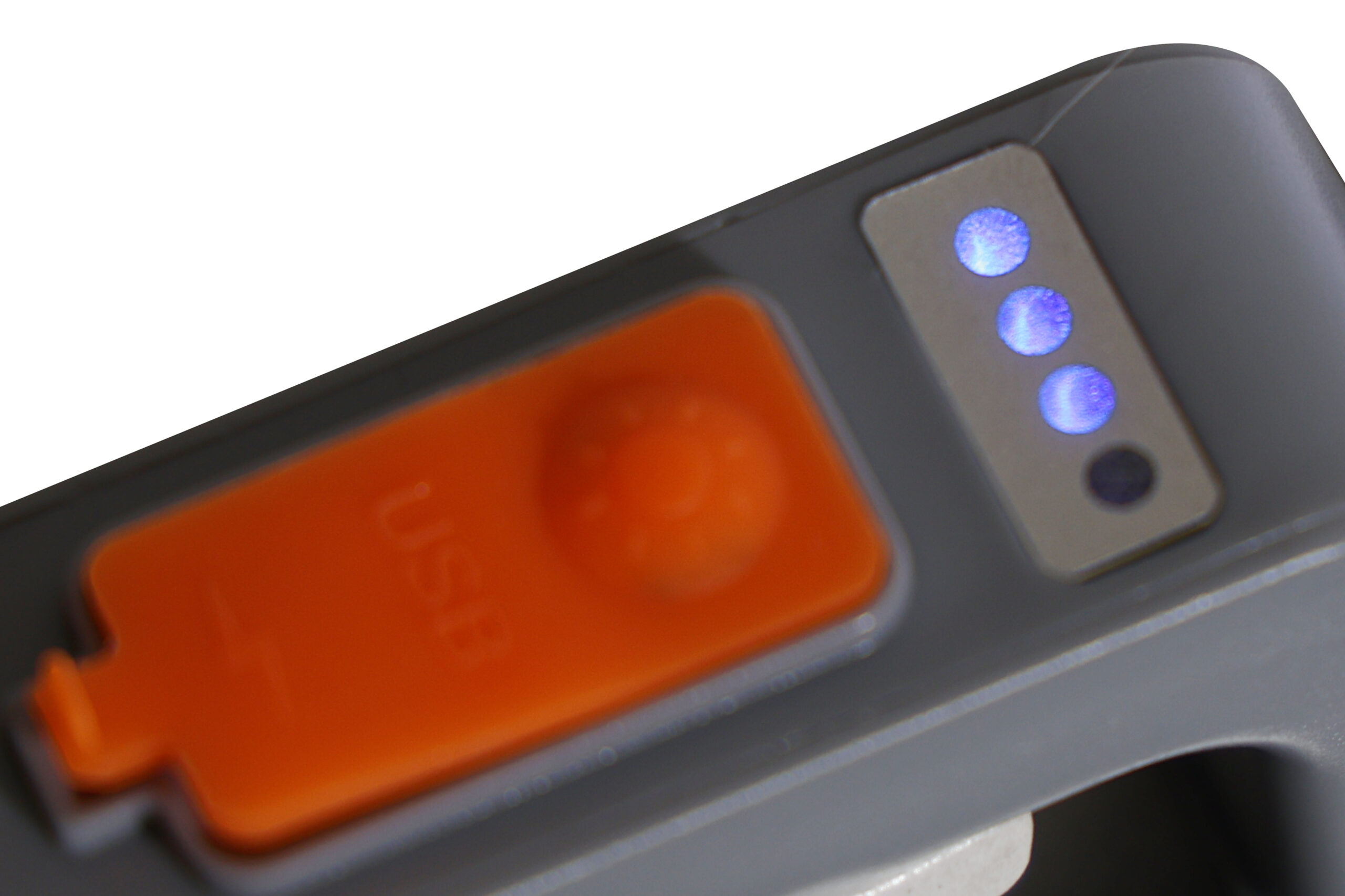 REALBUY 20W Aluminium LED Search Light (1750 Lumens, 8000 mAh Lithium-ion Battery, Range 1.2 km., Rainproof)