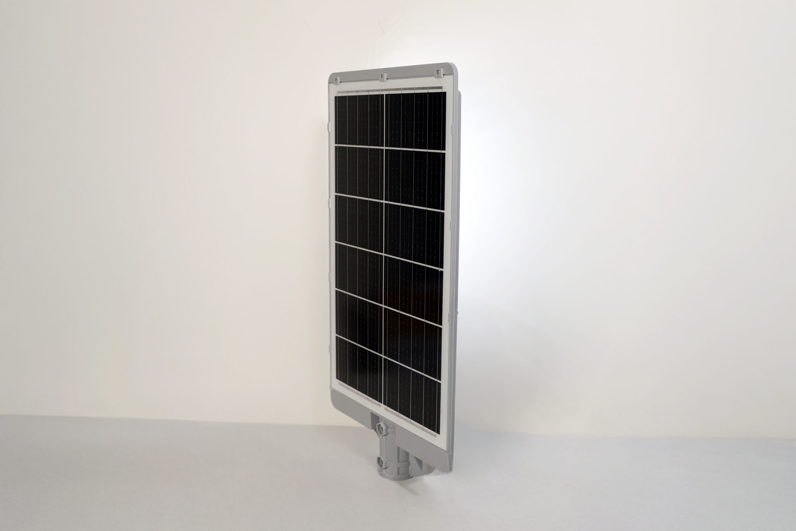 FOS 200W Solar LED Street Light, All-in-ONE with Optical Lens, Motion Sensor and Remote Control (Cool White 6500k, IP 65 Water-Proof)
