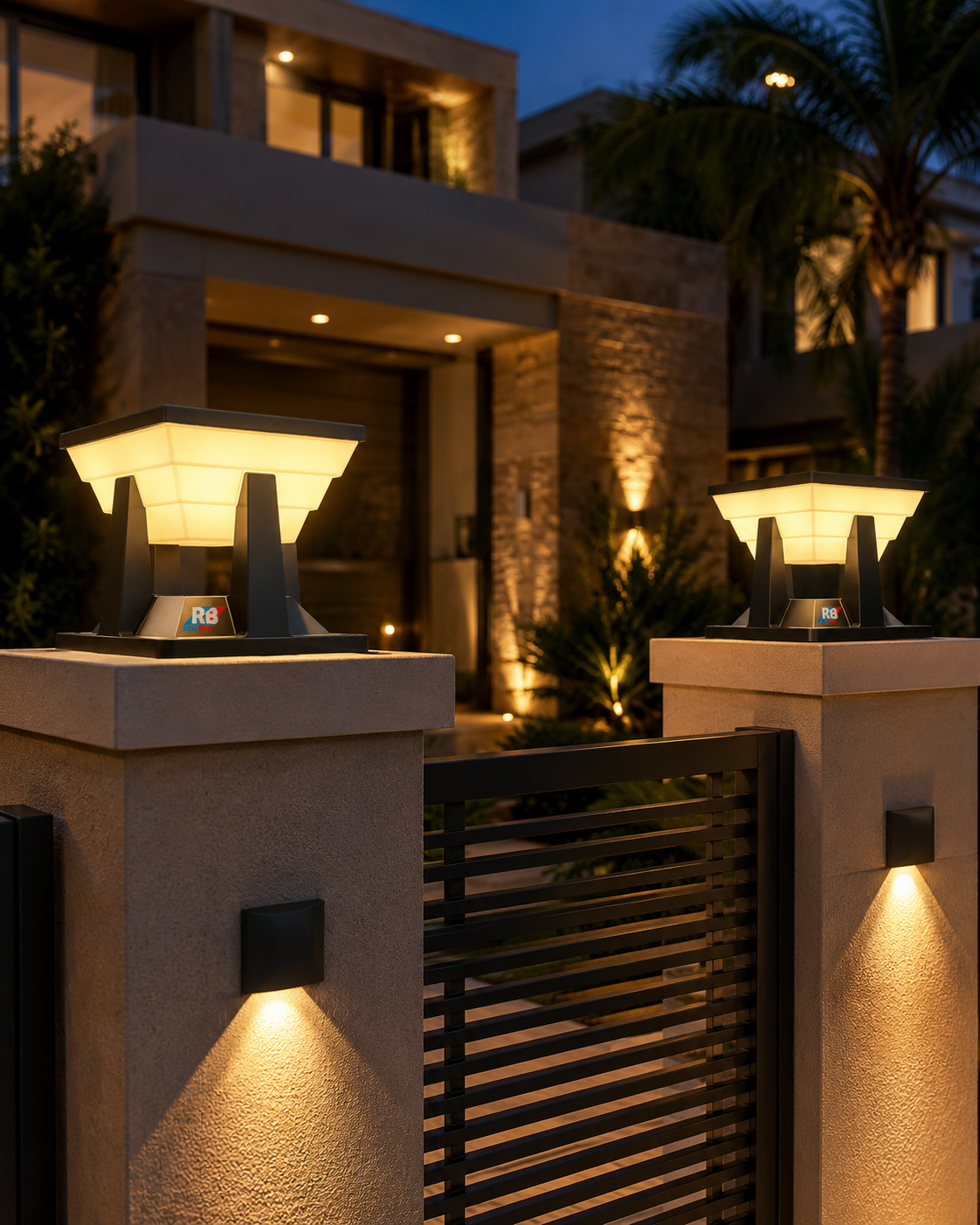 REALBUY LUNAR Solar Gate & Pillar Light – 3-in-1 White, IP65